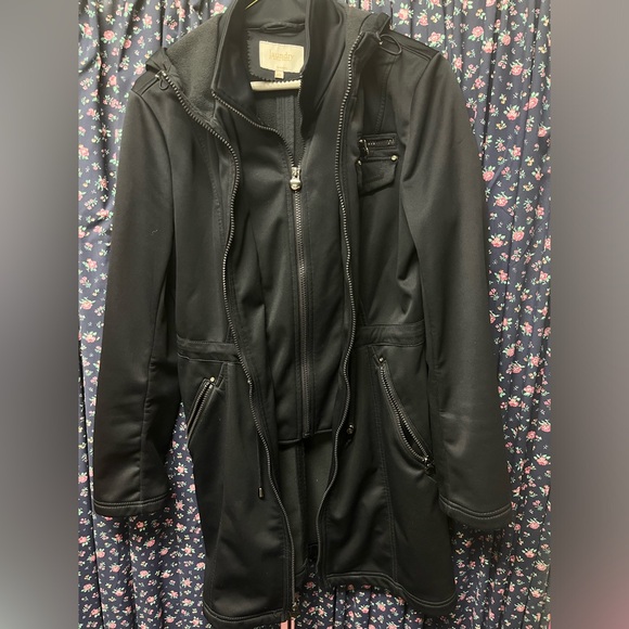 Laundry RainCoat - Picture 3 of 4